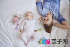 新生儿没睡醒喂奶好吗