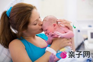 剖腹产妇可以洗脚吗