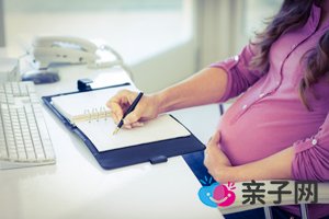 孕妇白带褐色是胎儿发育不良吗